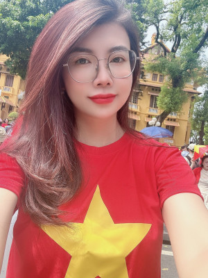Cô Huyền Trần